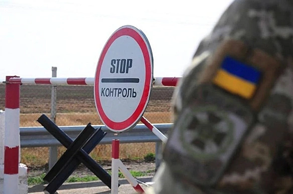 Українцям від 18 до 24 років можуть дозволити вільно перетинати кордон: нардепка розповіла про законопроєкт