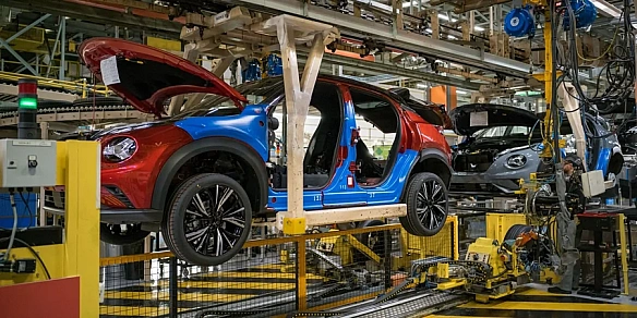 «Переживає труднощі». Mercedes-Benz продав частку у іншому світовому автогіганті, який працює збитково