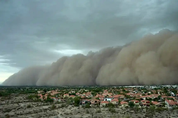 Потужна пилова буря haboob у Фініксі: наслідки та попередження