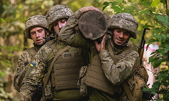Мінус 40 бригад через СЗЧ: як армія втрачає людей через бюрократію і відсутність правил