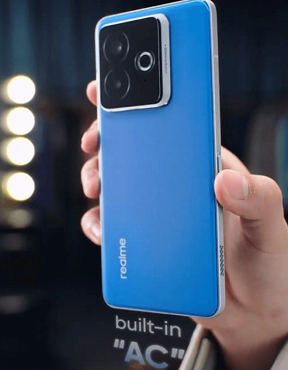 realme представила смартфон із вбудованим кондиціонером