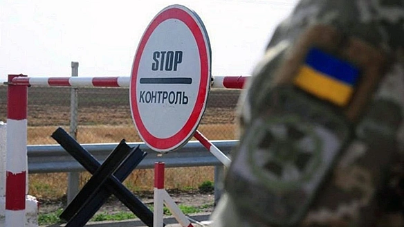Жінки-депутатки зможуть виїжджати за кордон лише у службове відрядження — МВС