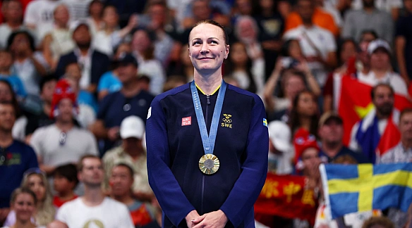Думала, що помру: олімпійська чемпіонка народила у швидкій (фото)