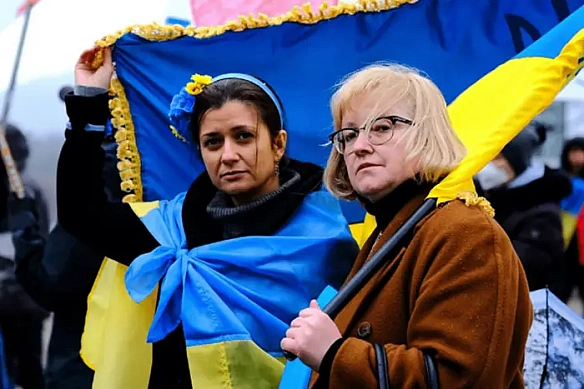 Українські біженці втратять право обиратися? Нардеп Дунда дав роз'яснення