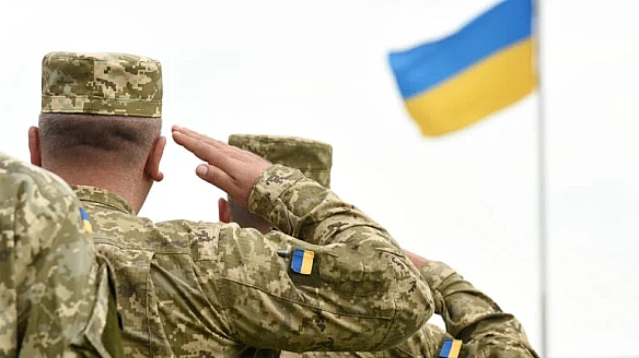 Батька-одинака мобілізували, висадивши двох маленьких дітей: у ТЦК відповіли (відео)