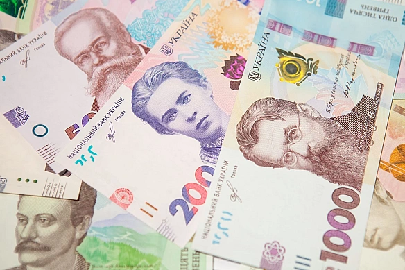 Курс валют на 29 серпня: Нацбанк продовжує зміцнювати гривню