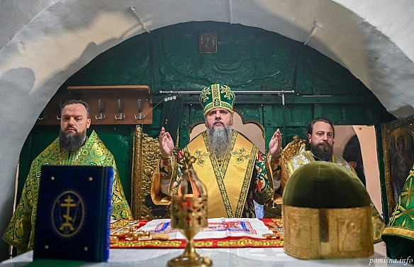 Митрополит Епіфаній вперше звершив літургію в Дальніх печерах Києво-Печерської Лаври