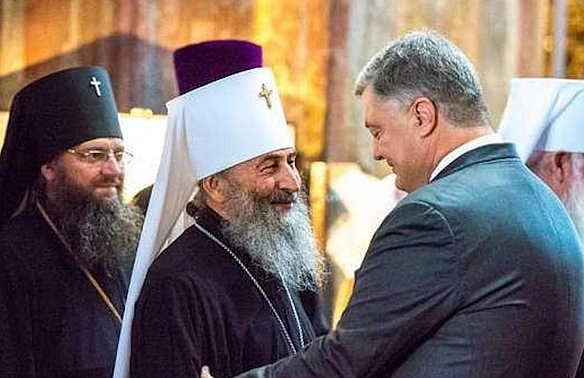Порошенко назвав УПЦ МП “церквою агресора”, хоча завдяки їй просувався в уряді Януковича: експерт
