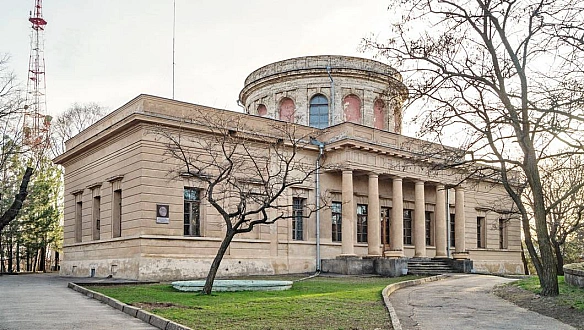 Екскурсії та прогулянки на воді: куди піти у Миколаєві в останні вихідні літа