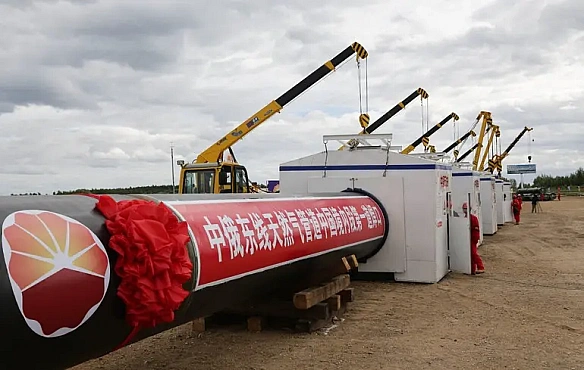 Китай хоче більше газу з Росії: Сила Сибіру-2 буксує, роблять ставку на стару трубу — ЗМІ