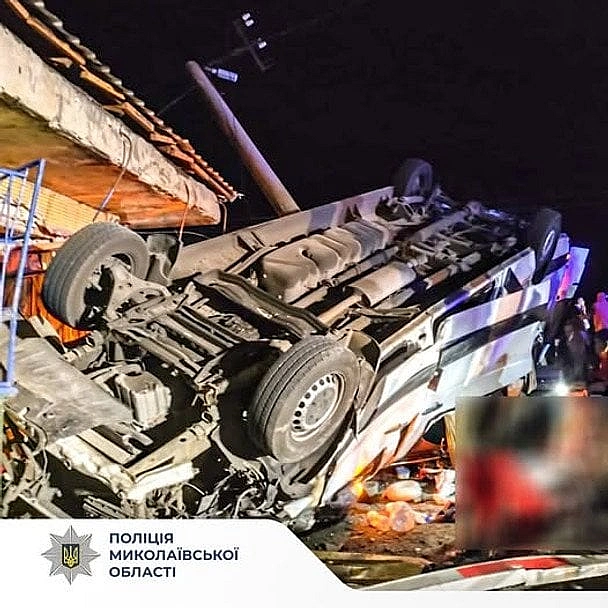 На Миколаївщині перекинувся рейсовий автобус - троє загиблих