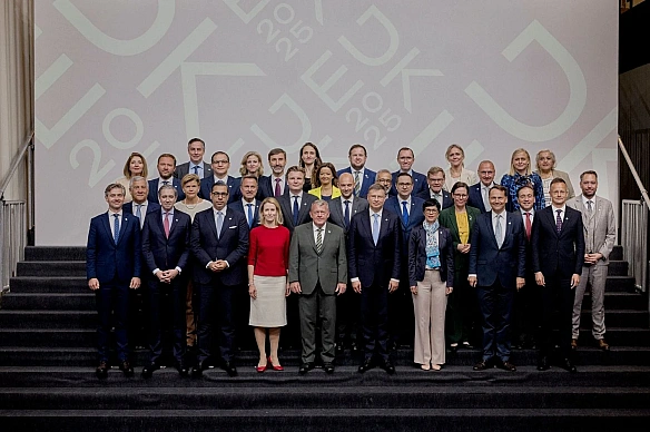 Єврокомісарка з питань розширення і глави МЗС обговорили підтримку України та перспективи вступу до ЄС