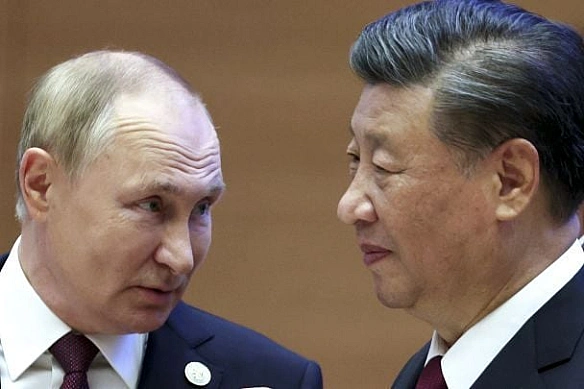 Путін прилетів до Китаю на саміт ШОС — яку зустріч влаштував йому Сі Цзіньпін (відео)