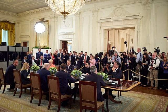 Два символічні моменти: що могло змінити позицію Трампа щодо гарантій безпеки для України