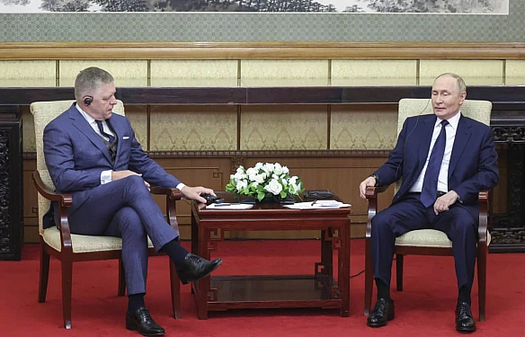 Фіцо вважає, що усі телефонуватимуть йому дізнатись деталі розмови з Путіним