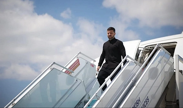 Зеленський прилетів до столиці Данії: що відомо про мету поїздки (Відео)