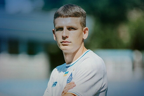 БУРТНИК: «Досі не можу повірити, що я в Динамо. Не передати словами»