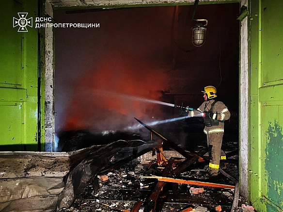 Нічний обстріл Дніпра: в ДСНС прокоментували оголошення хімічної загрози у місті (фото)