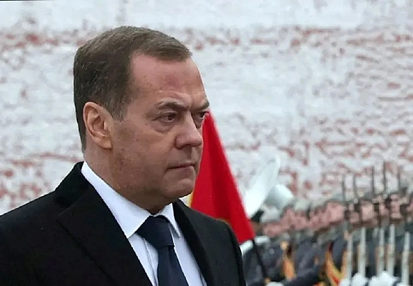 медведєв: Фінляндія, Норвегія та Польща посилюють військову активність біля кордонів рф