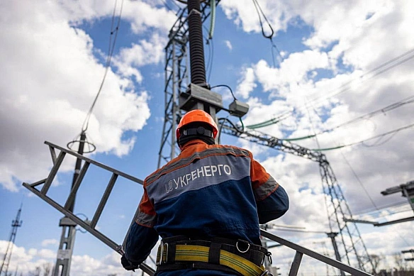Локальні відключення світла після атак на енергооб'єкти: Укренерго працює над відновленням (Відео)