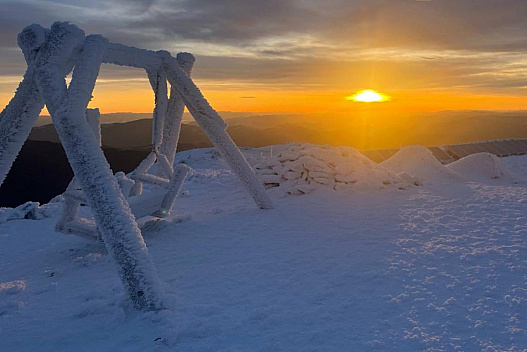 У Карпатах вирує шторм: туристів попереджають про небезпеку - we.ua