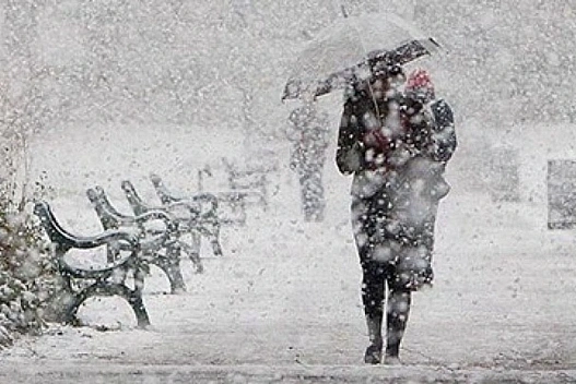 Завтра в Україну прийдуть хуртовини та потепління: яка температура очікується у столиці - we.ua