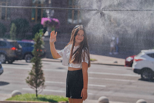 Антициклон несе спеку до +27°C: детальний прогноз синоптика Діденко - we.ua