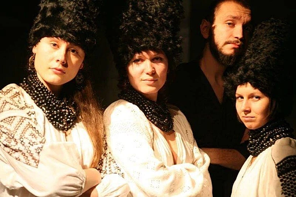 4 червня гурт «ДахаБраха» відзначає свій день народження. 19 років. Вітаємо! Процвітання і перемоги!Гурт поділився своїми спог... - Територія А на we.ua