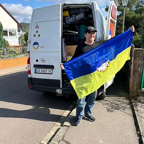 Наше авто приїхало до нашої дорогої благодійниці @rls1979 з міста #münstersarmsheim в Німеччині. Ми щиро вдячні за такий значний... - Волонтерська північ на we.ua