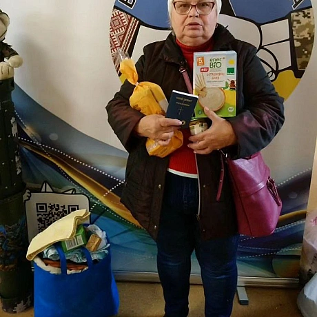 Вчора наш Банк одягу знову відчинив свої двері для 30 родин ВПО. Цілі сім'ї завітали, щоб отримати одяг, взуття та іграшки. Ніхт... - Волонтерська північ на we.ua