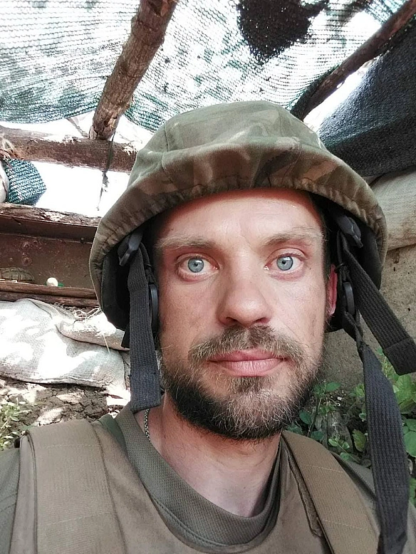 Знову втрати і біль. Ерік - син українського співака і композитора Артура Кульповича. Воював у 79 десантно-штурмовій бригаді. З... - Територія А на we.ua
