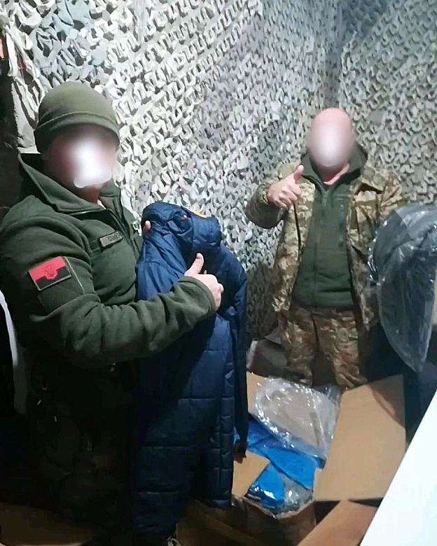Відправили багато теплого одягу на Схід, щоб наші хлопці відчували себе затишно після важких боїв. Також передали спеціальний од... - Волонтерська північ на we.ua