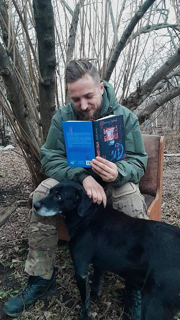 Загинув поет Максим Кривцов. Його збірка \
