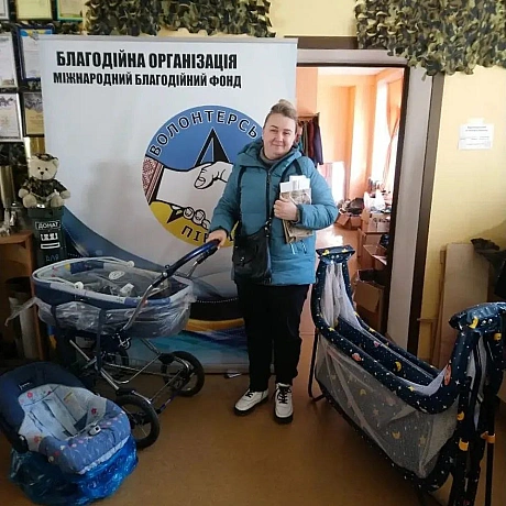 Ми раді були допомогти новоспеченій мамі! 🤗 Завдяки Stefano Asola та Ruth Schmitt ми змогли підібрати для неї візочок, манеж, ав... - Волонтерська північ на we.ua