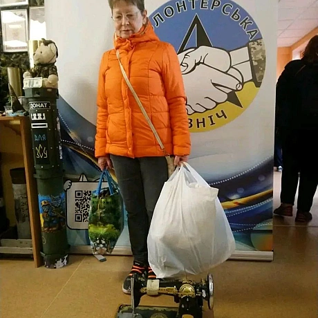 Ми знову працювали для вас! 🛍️ Наші відвідувачі завітали до #БанкОдягу, де знайшли для себе одяг за смаком, а також іграшки для ... - Волонтерська північ на we.ua