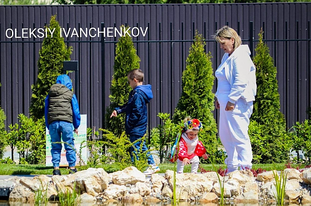 Будинки Хансена: Прихисток для українців, які втратили домівкиБудинки Хансена - це житловий проєкт, започаткований американськ... - Репортер інформує на we.ua
