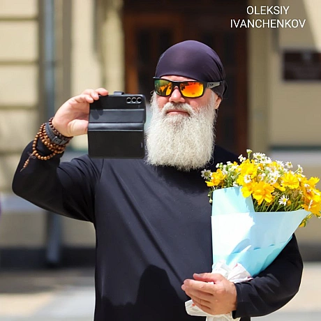 Україна прощається з фотографом-героєм: Арсена Федосенка проводять в останню путь13 червня у Києві, в Михайлівському Золотоверх... - Репортер інформує на we.ua