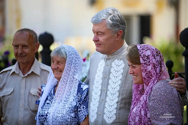 Молитва за УкраїнуВ День Хрещення України-Русі в Києво-Печерській лаврі відбувся святковий молебень за Україну.На вулиці біл... - Репортер інформує на we.ua