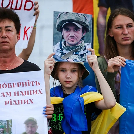 Кожне життя має значення. Кожен наш захисник заслуговує на те, щоб його пам'ятали і шанували. Не забуваймо про тих, хто зник без... - Репортер інформує на we.ua