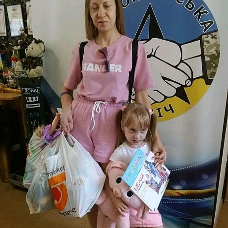 Велике спасибі всім, хто приніс одяг та речі до нашого Банку!Завдяки вашій доброті ми можемо допомагати родинам ВПО. Ваша щедрі... - Волонтерська північ на we.ua
