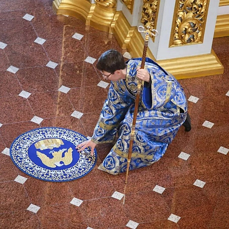 Урочисте богослужіння з нагоди свята Успіння Пресвятої Богородиці відбулося в Успенському соборі Києво-Печерської Лаври. Віряни ... - Репортер інформує на we.ua