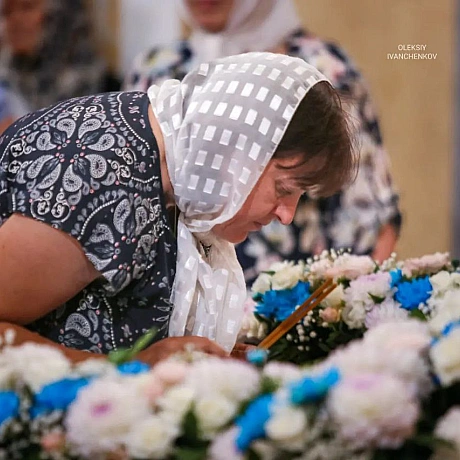 Урочисте богослужіння з нагоди свята Успіння Пресвятої Богородиці відбулося в Успенському соборі Києво-Печерської Лаври. Віряни ... - Репортер інформує на we.ua