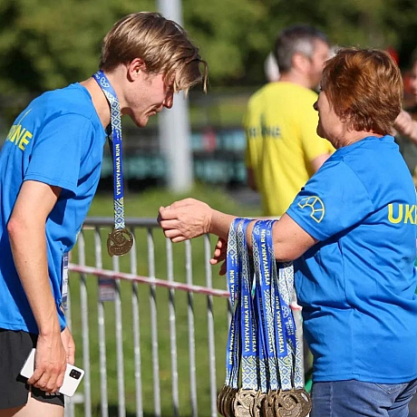 Різні професії, різні інтереси, але спільна любов до України. Забіг у вишиванках об’єднав людей з усіх куточків країни, доводячи... - Репортер інформує на we.ua