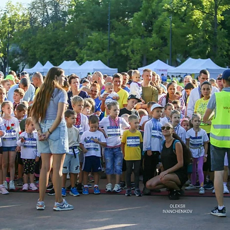 Від малечі до ветеранів, від професійних спортсменів до любителів – забіг у вишиванках об’єднав нас усіх. Кожен з нас, одягнувши... - Репортер інформує на we.ua