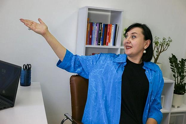 #портретЛюдмила Зубрицька – деканка факультету соціальних наук і соціальних технологій (ФСНСТ) Національного університету “Киє... - Репортер інформує на we.ua