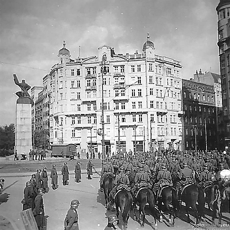 5 жовтня 1939 року у Варшаві відбувся парад Вермахту, який став символом завершення Польської кампанії. Цей парад був організова... - WAS на we.ua
