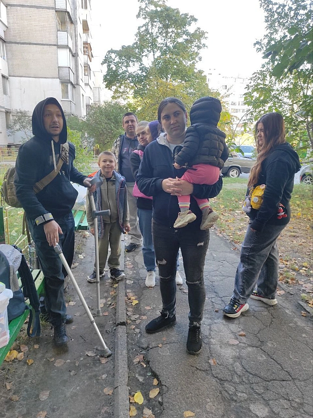 Ми зустрічали особливу родину: двох братів з сім’ями, один з яких – наш захисник, який отримав поранення на фронті. Їхнє життя з... - Волонтерська північ на we.ua