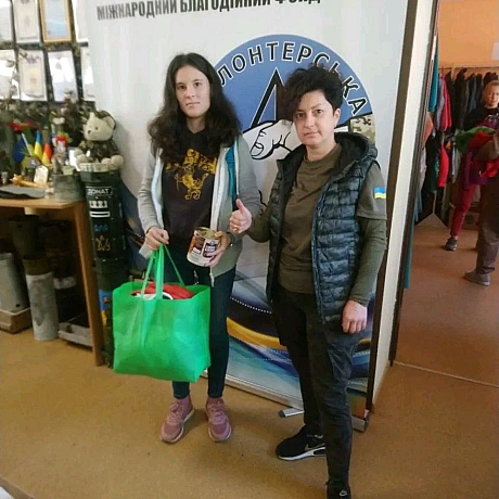 Звітуємо про роботу нашого Банку одягу. Видача відбувалась двома групами по 15 родин. Гості отримали одяг, іграшки, взуття, посу... - Волонтерська північ на we.ua