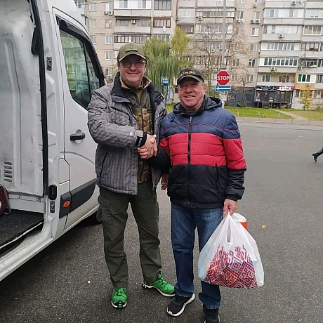 Волонтерська північ на we.ua