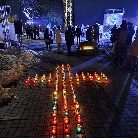 Вшанування пам’яті жертв Голодомору в Києві 🕯Сьогодні в Києві відбулися пам’ятні заходи, присвячені пам\'яті жертв Голодомору ... - Український інститут національної пам'яті на we.ua